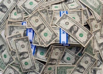 Smart Strategies: How to Reduce Overspending Habits and Manage Your Money Better