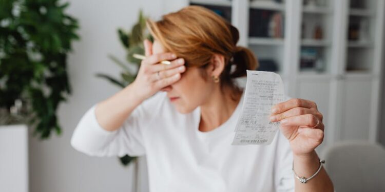 Master Your Finances: 5 Weekly Budgeting Tips That Work for Everyone