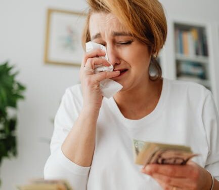 5 Essential Debt Management Tips for Single Parents to Secure Financial Freedom