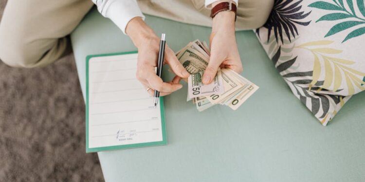 Top Personal Finance Tips for Young Adults: A Must-Read Guide