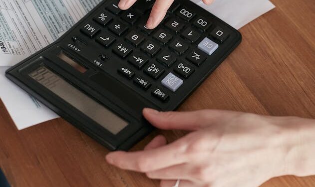 7 Effective Strategies on How to Save Money on a Low Income