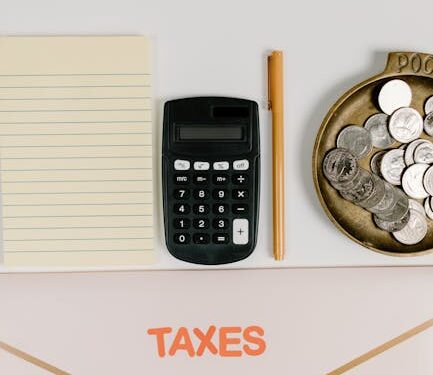 5 Essential Strategies on How to Avoid Debt Traps in Your 30s