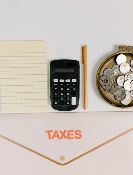 5 Essential Strategies on How to Avoid Debt Traps in Your 30s